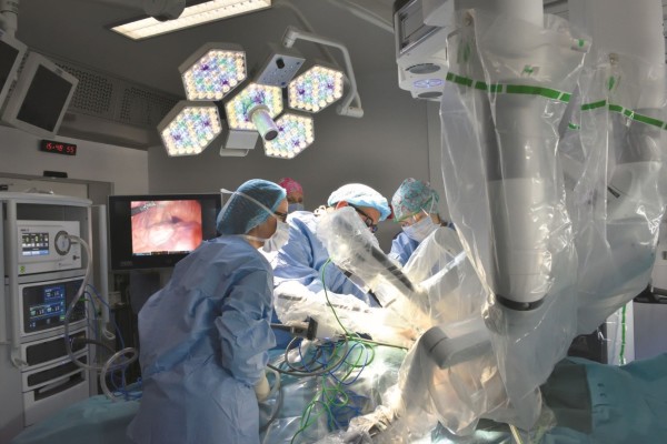 Robot chirurgical DaVinci